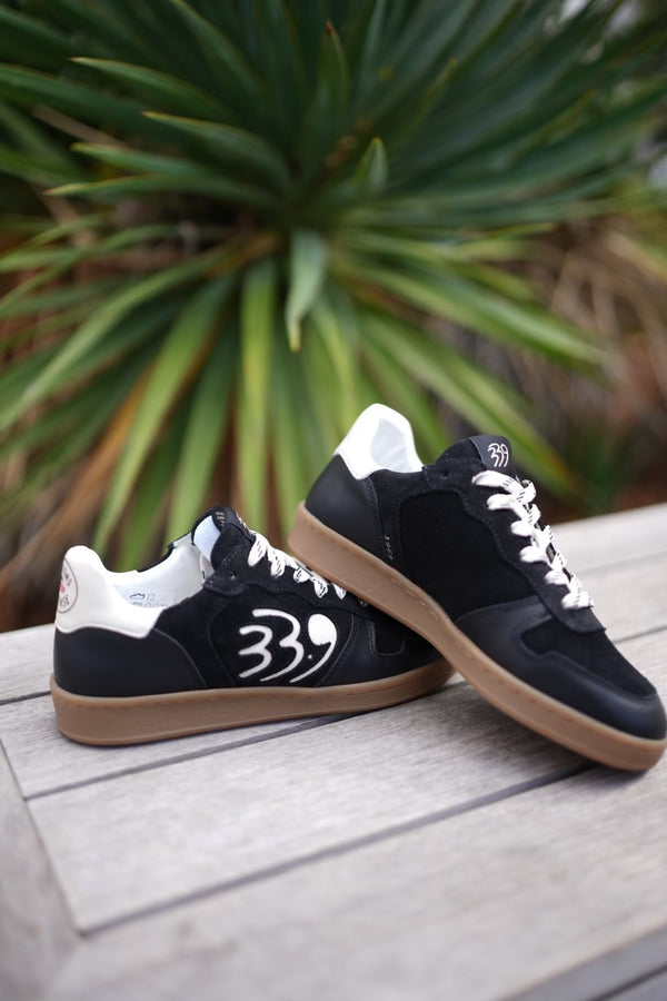 33.9 Suede Black Sneakers