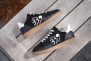 33.9 Suede Black Sneakers