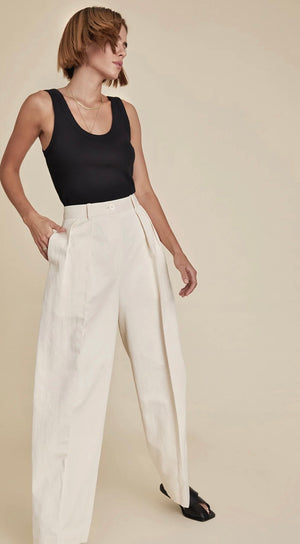 The Scoop It Up Tank