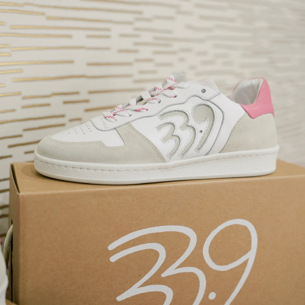 33.9 Pink Sneakers